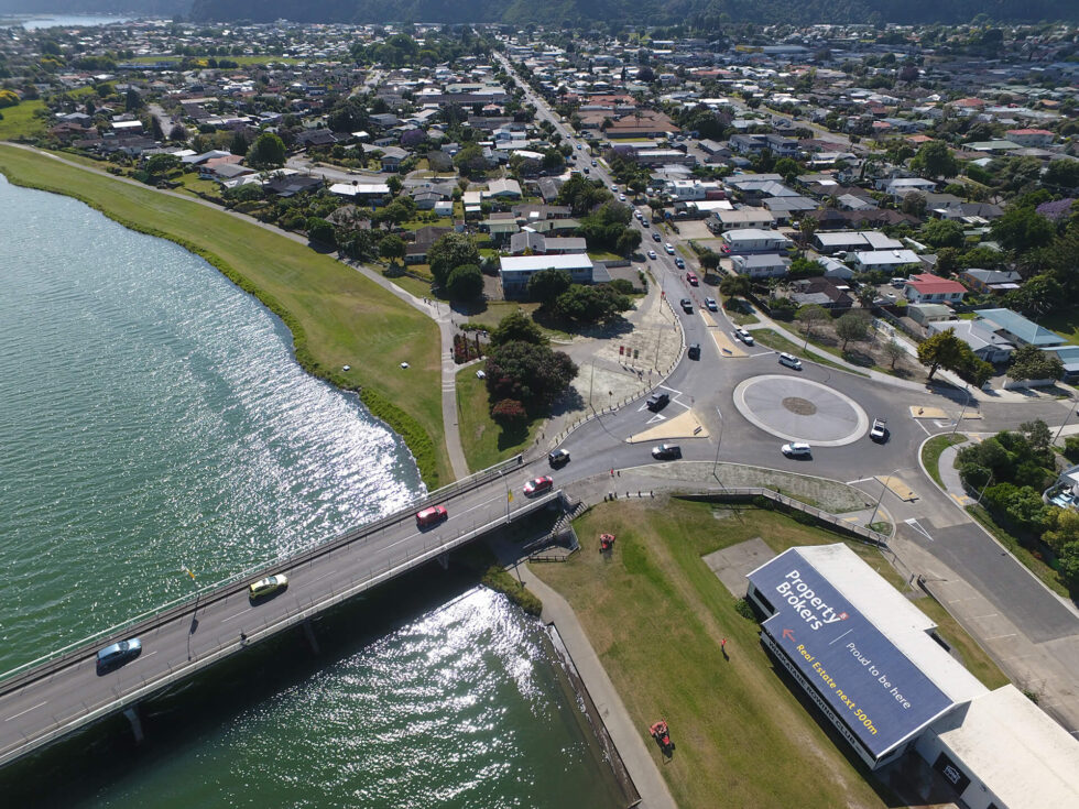 Landing Road Roundabout Construction - Waiotahi Contractors